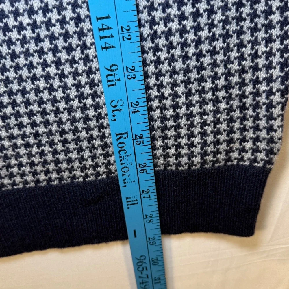J.Crew Mens Houndstooth Crewneck Sweater Navy Blue Gray Lambswool Blend Size M